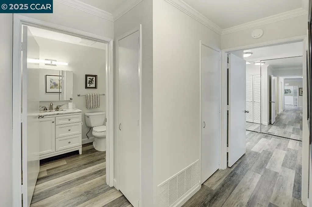 1315 Golden Rain Rd 2, Walnut Creek, California 94595 home-pic-28